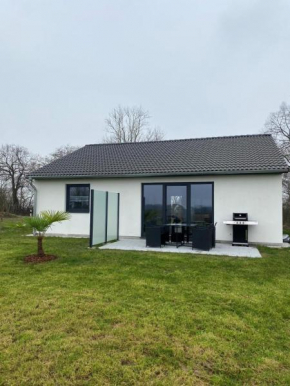 NEU! Modernes Ferienhaus Schwanbeck mit Whirlpool-Option, Dassow